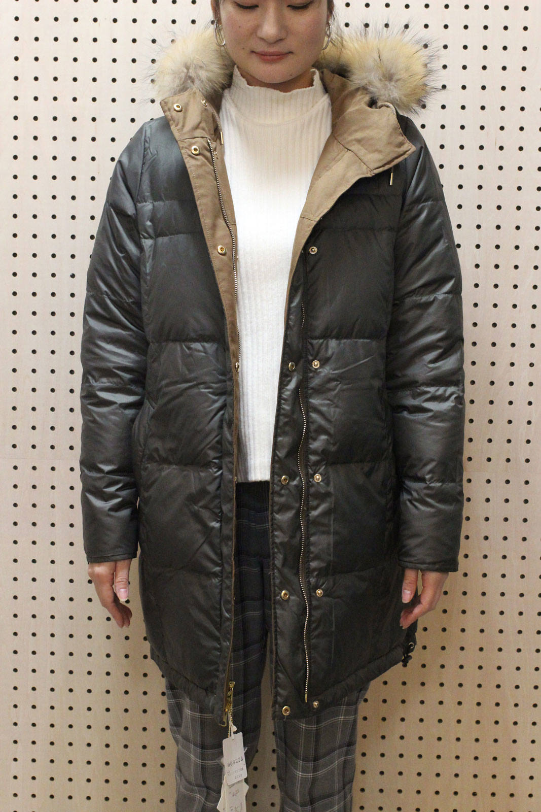 Hunch - ツイルxダウン リバーシブルコート ベージュ | ravii ONLINE STORE