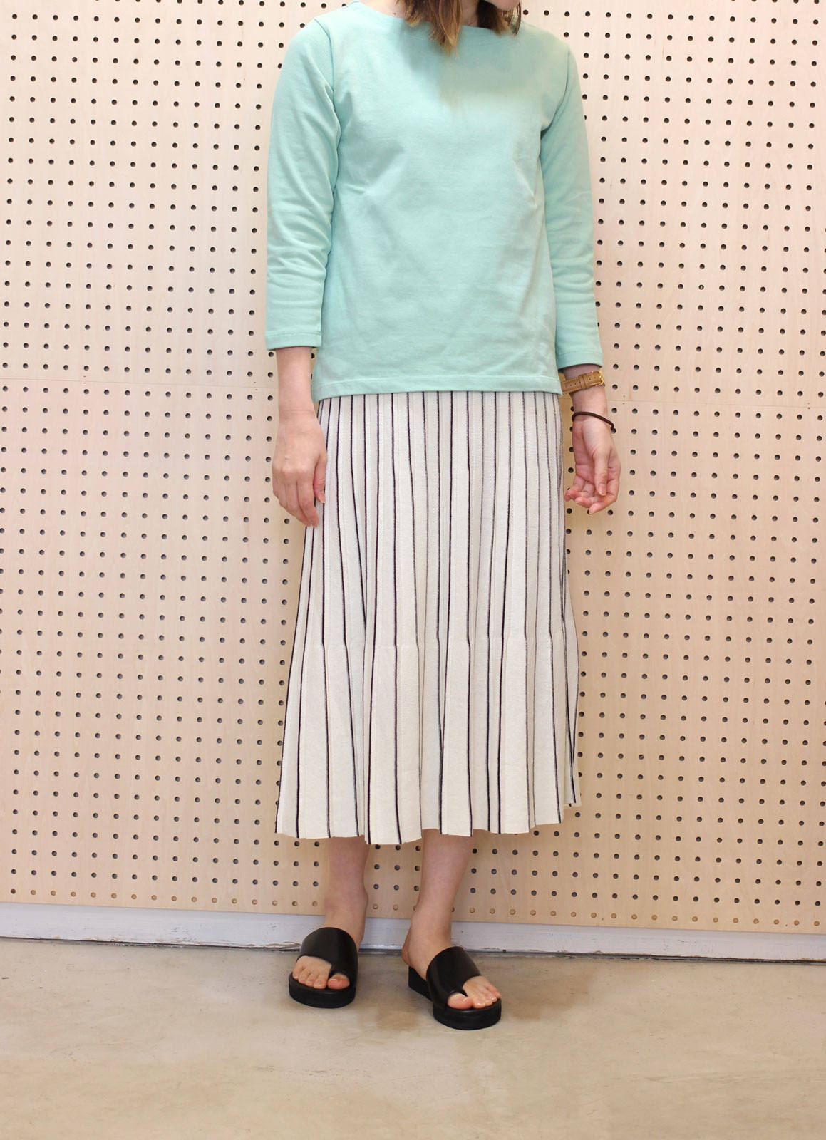 In This Life ストライプニットプリーツスカート ホワイト Ravii